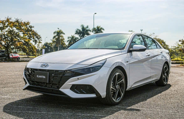 ELANTRA 1.6 NEW 2025